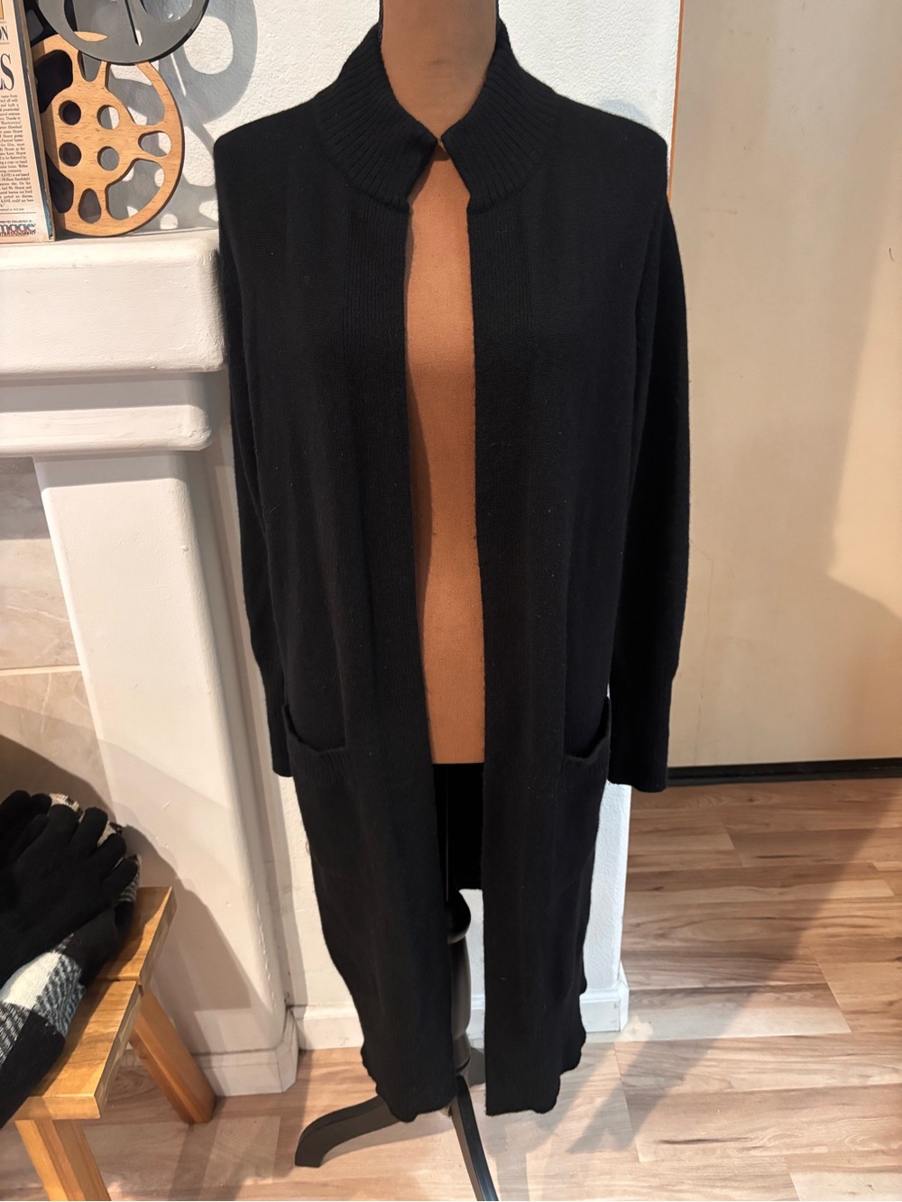 ATHLETA Alpine Spirit Wrap SZ S Black Sweater Cardigan Good Condition Great Find - Picture 4 of 13